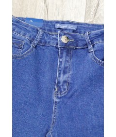 Jeans con decorazione argento sulla tasca posteriore