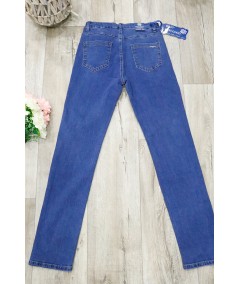 Jeans con decorazione argento sulla tasca posteriore